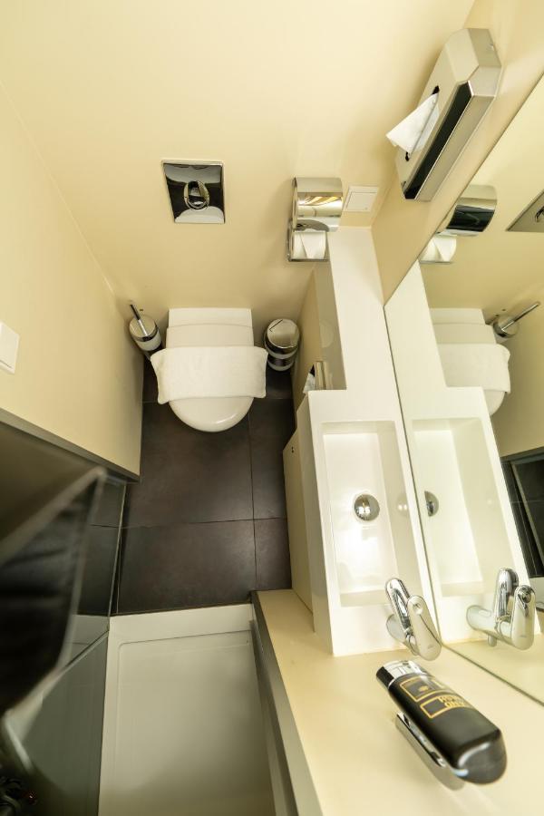 Hotel Duesseldorfer Hof Francfort-sur-le-Main Extérieur photo