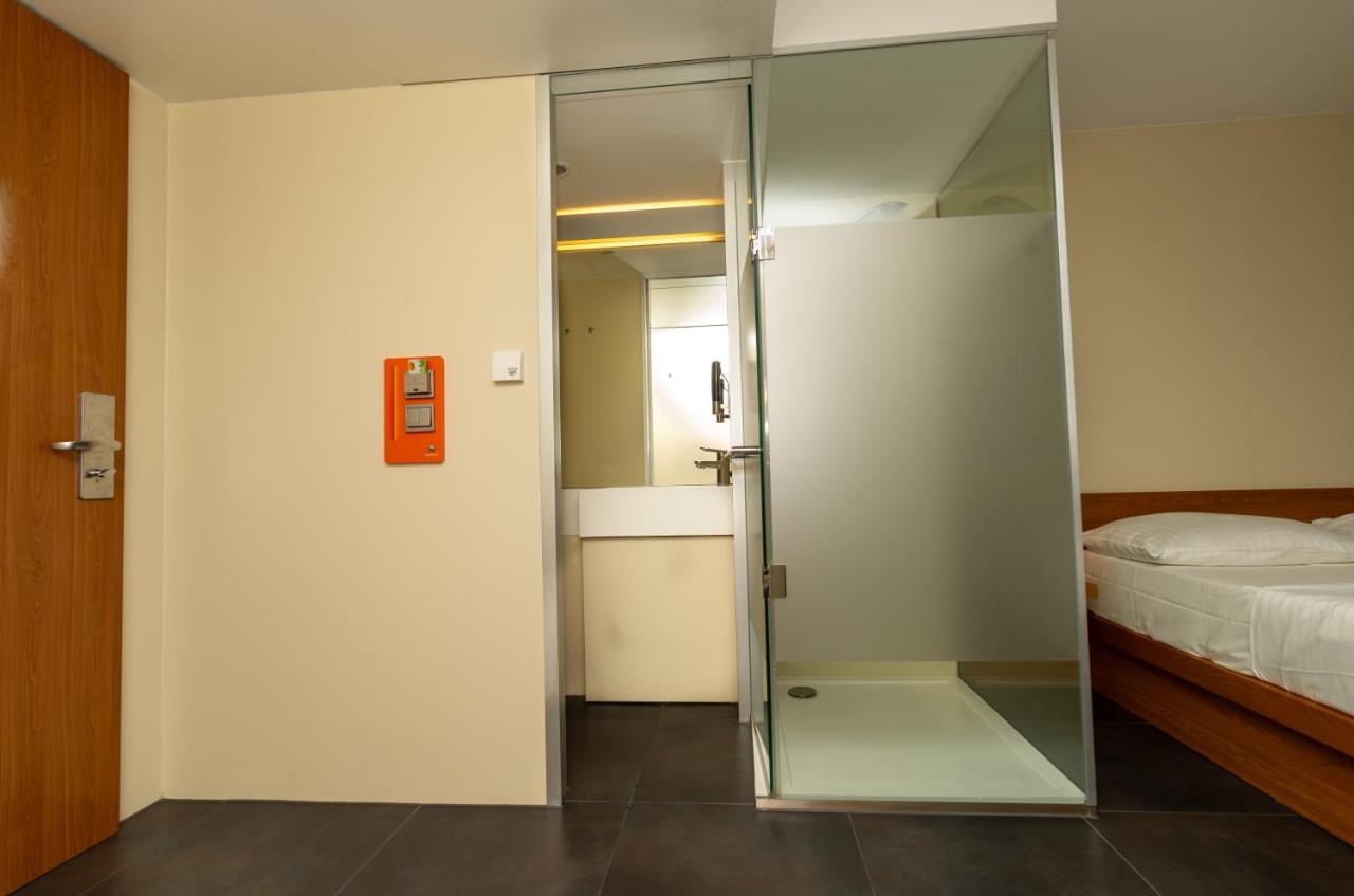 Hotel Duesseldorfer Hof Francfort-sur-le-Main Extérieur photo