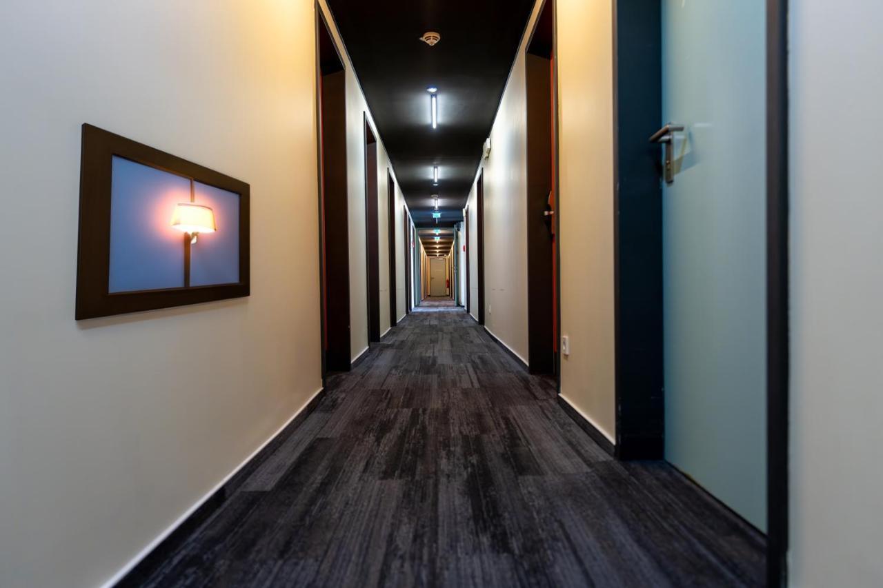 Hotel Duesseldorfer Hof Francfort-sur-le-Main Extérieur photo